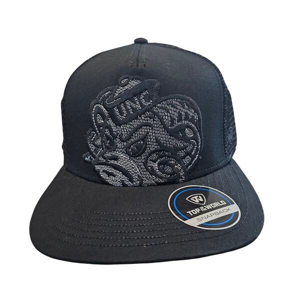 North Carolina Tar Heels Snapback Trucker Hat Cap Black UNC Embroidered TOW - Picture 1 of 9